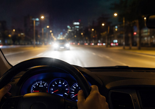 Dificuldade na condução noturna